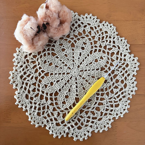 Hanabira Spring Picot Doily