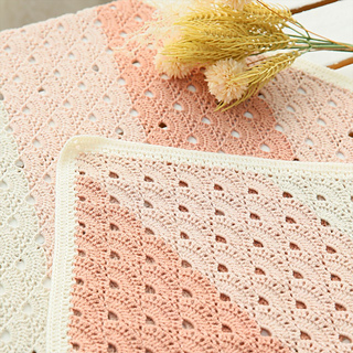 Close-up of the delicate Virus stitch and neat textured edging.