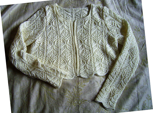 #04 Winter White Cardigan 다른 모습 1
