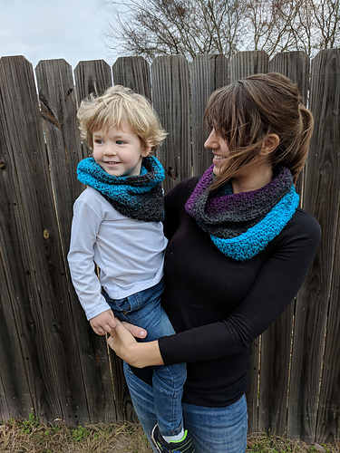 Armonk Mommy & Me Cowl Set photo 3