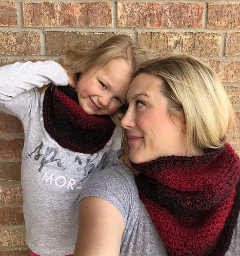 Armonk Mommy & Me Cowl Set photo 1