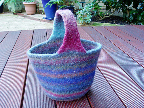 A Petite Felted Bag photo 1