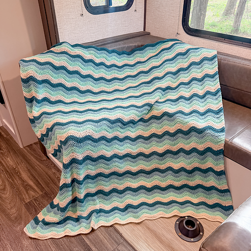 Sea Breeze Ripple Blanket