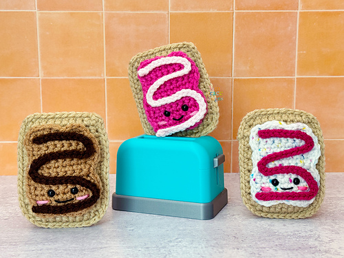 Tiny Toaster Pastry Kawaii Cuddler®