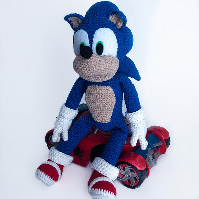 Ravelry: Sonic the hedgehog pattern by 