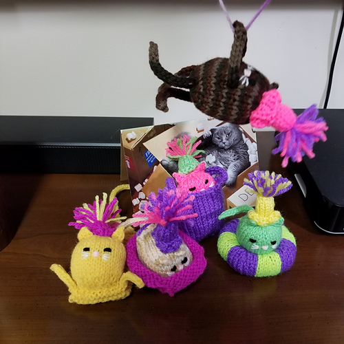 Winter Hat Garland photo 9