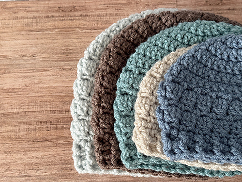 Cozy Clusters Hat