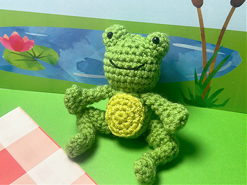 Ravelry: Friendly Frog pattern by Erica Dietz