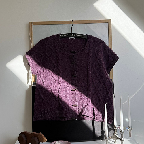 SONJA VEST