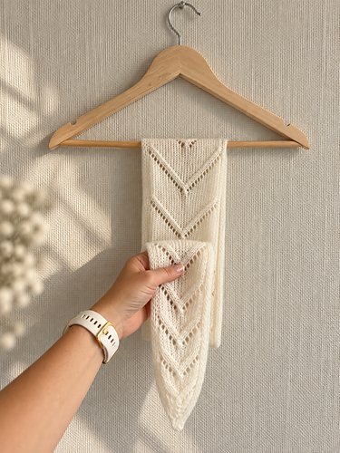 Arrowina Scarf