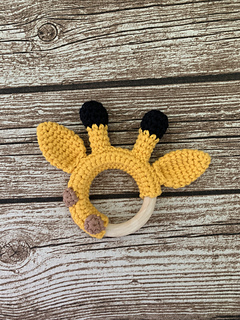 Ravelry: Giraffe Teething Ring pattern 