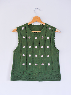 The embroidered daisies are optional and not included in the pattern.