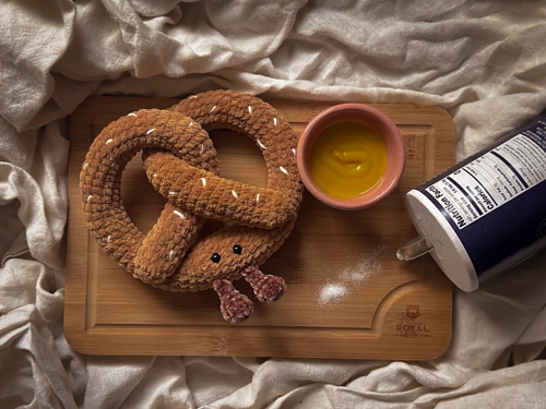 Crochet Amigurumi Pretzel