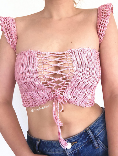 Ravelry: Summer Crop Top pattern by Oleksandra Palatna