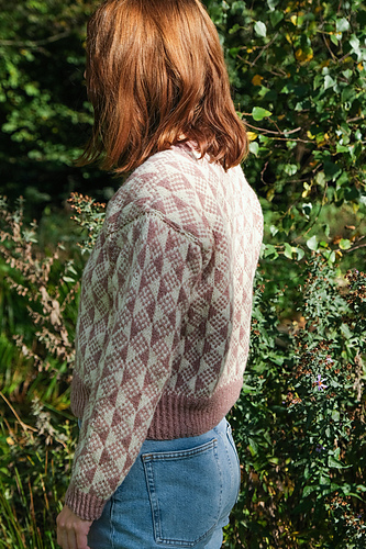 Ravelry: Pull Biscuit pattern by Alice Hammer