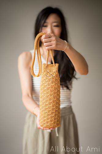 Rosette Water Bottle Holder