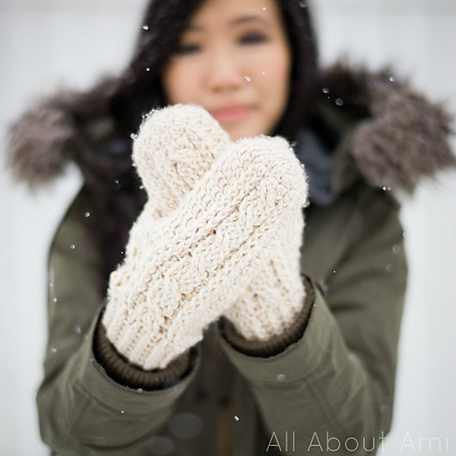 Cabled Mittens photo 3