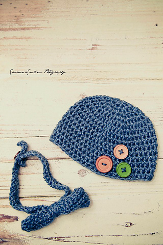 Baby Beanie & Bowtie Set photo 1