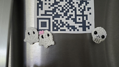 Can be magnets for whiteboard, locker, or refridgerator