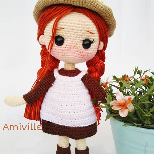 Ravelry: Anne with an e pattern by Sarah Hafez
