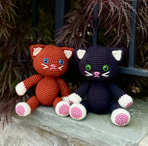 Kelly the Kitten - Abigail McClain Gomez