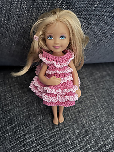 Chelsea dress with ruffles