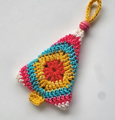Ravelry: Merry Scraps Tree Decoration pattern by Carmen Heffernan