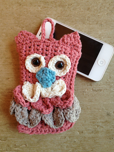 Owl Phone Cozy photo 1