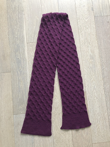 Question about the reversible rivulet scarf pattern (link in ...