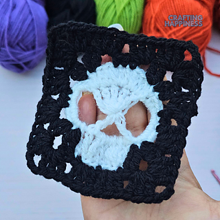 Skull Granny Square Crochet Pattern by Crafting Happiness