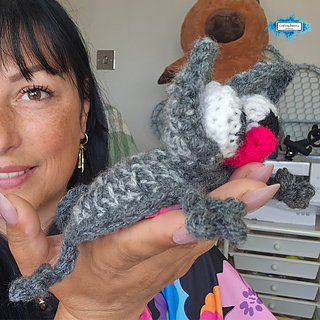 Splattered Cat Coaster Easy Crochet Pattern By Crafting Happiness