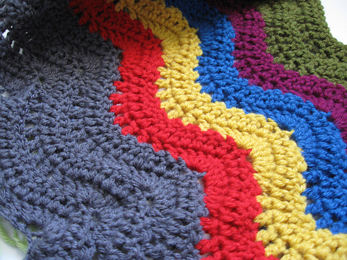 Feather and Fan Blanket photo 3