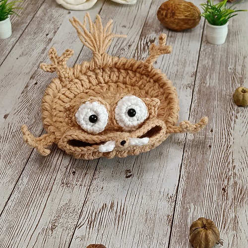 Splat Squirrel Cup Holder / Mug Rug