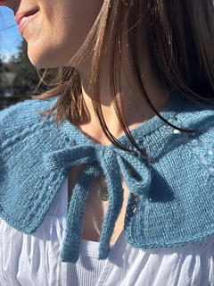 Cardiff Cashmere Prime
1 Knäuel 2-fädig gestrickt in der Farbe:
Hoshi 121