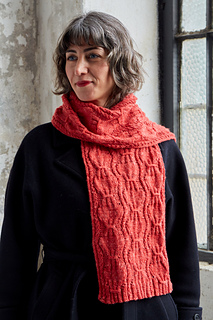 Sarma in Trill colorway Cardinal