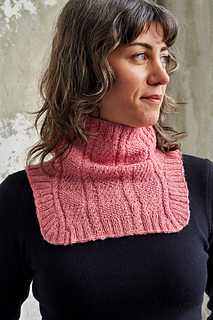 Warble in Trill colorway Flamingo, Size 1