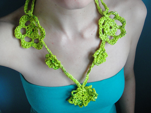 Green Plarn Necklace photo 1