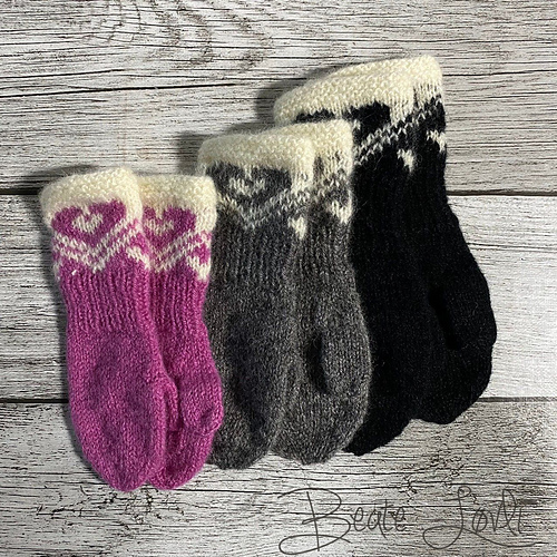 Hjertevotter til barn - StrikkeBea