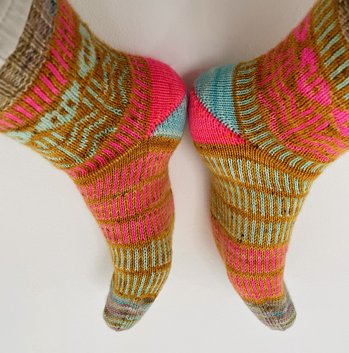 Be Different Socks photo 3