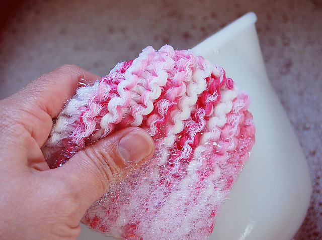 Ravelry: Knitted Dish Scrubbie pattern by Amber Andersen