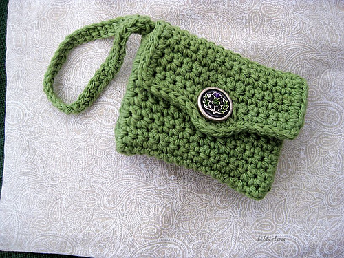 Claudia's Clutch (crochet) photo 2