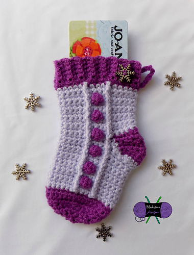Ravelry: Stocking Gift Holder pattern by Sonya Blackstone