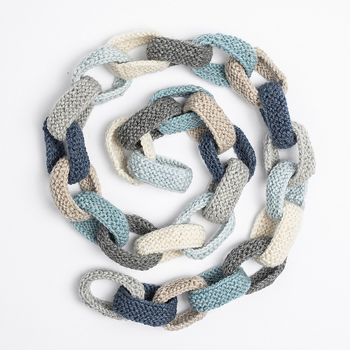 Knot A Paper Chain