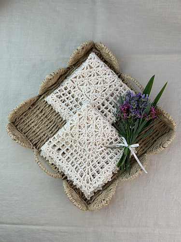 Lotte Lace Handkerchief