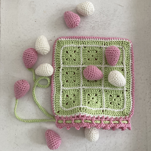 Tic Tac Toe Egg Game