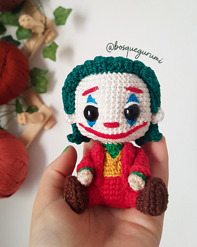 Joker amigurumi - Paola F. Sousa