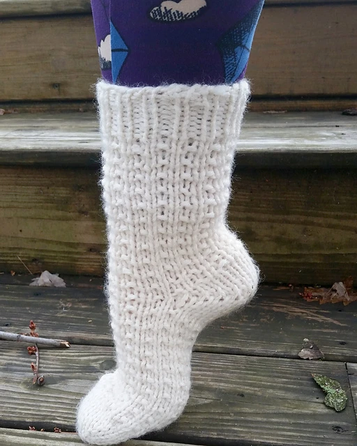 Ruth Brasch Interview Gift A-long 2019 16 Kari Slipper Socks by Ruth Brasch