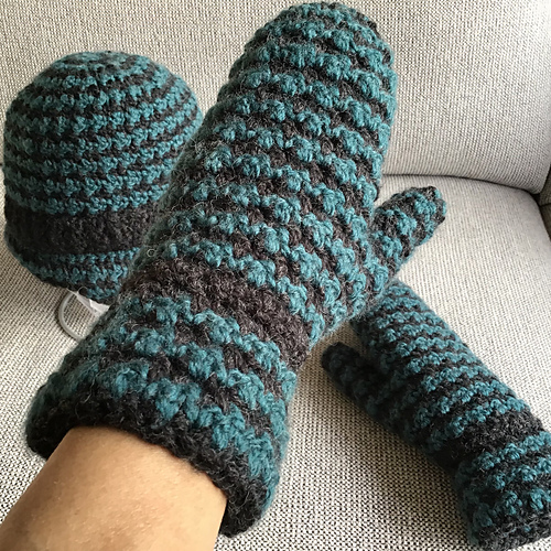 Houndstooth Mittens