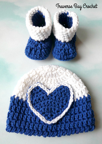 Darla heart beanie & bootie set photo 5