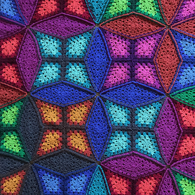 Ravelry Wedding Ring Blanket pattern by Sany (Sanita Brensone)